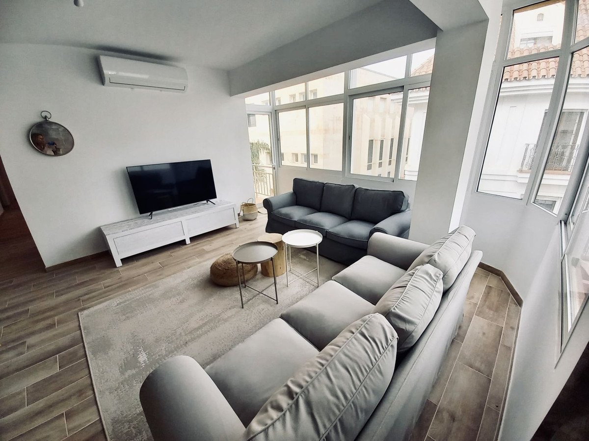 4 Bed Middle Floor Apartment in Fuengirola