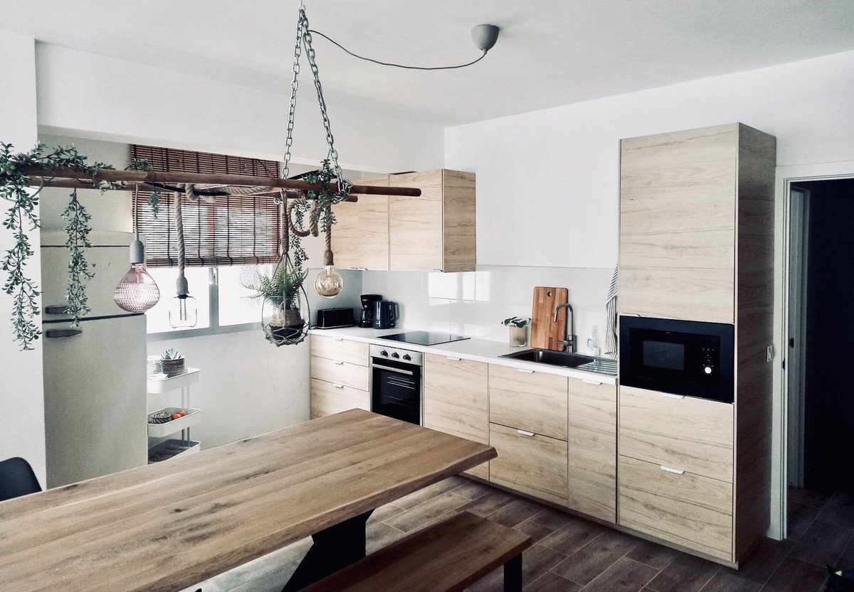 4 Bed Middle Floor Apartment in Fuengirola