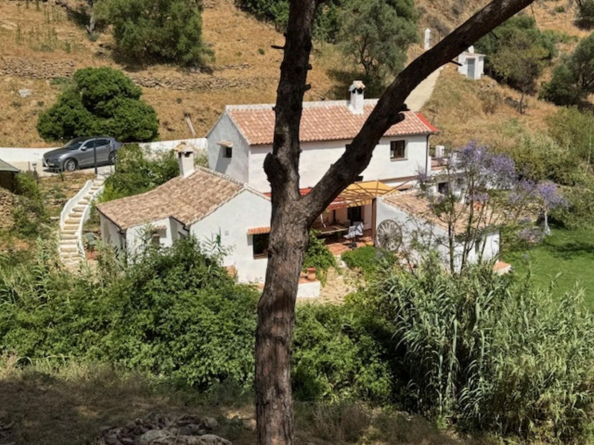 4 Bed Finca - Cortijo in Casares