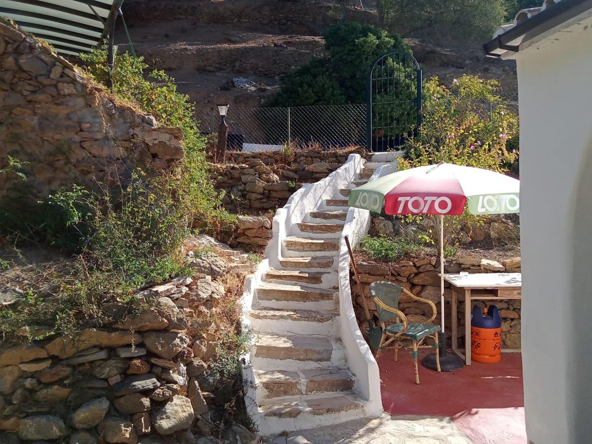 4 Bed Finca - Cortijo in Casares