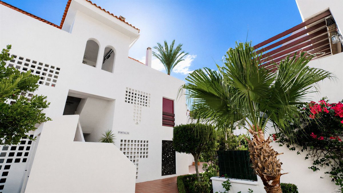 3 Bed Penthouse Duplex in Nueva Andalucía