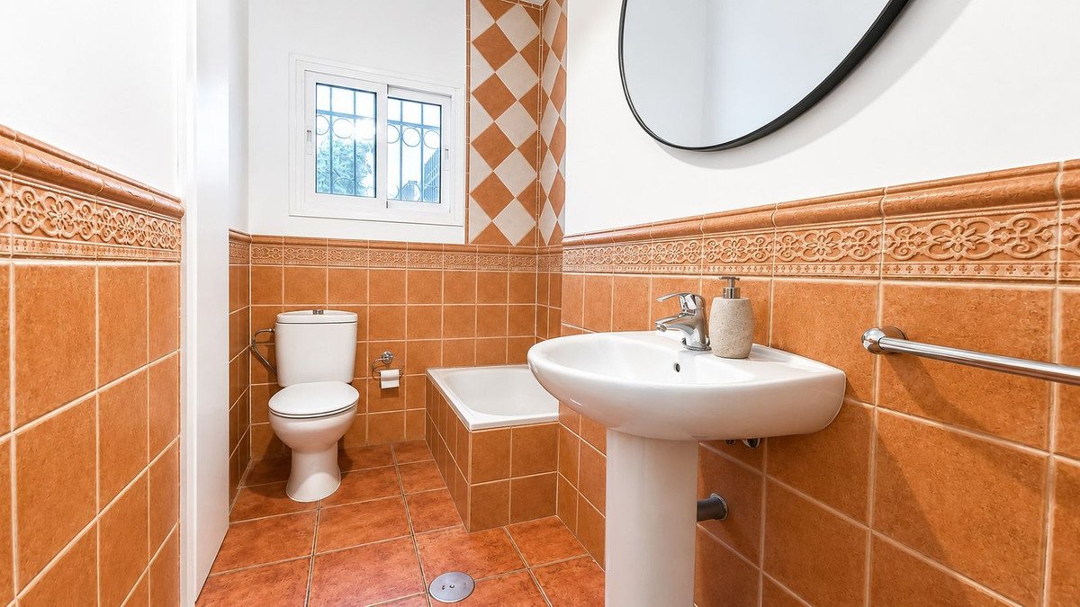4 Bed Detached Villa in Mijas Costa