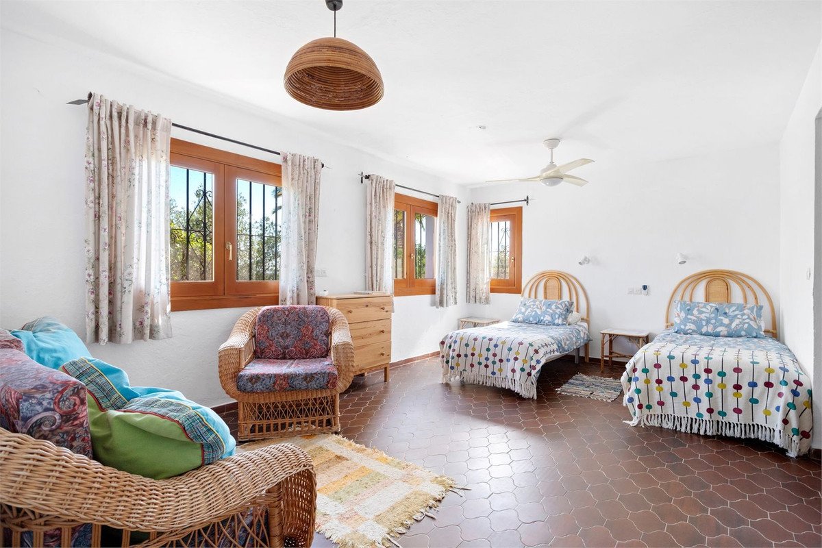 4 Bed Detached Villa in Valtocado