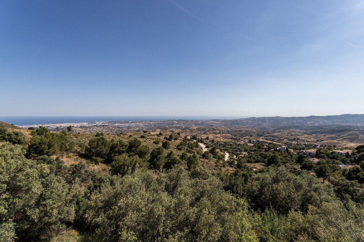 4 Bed Detached Villa in Valtocado
