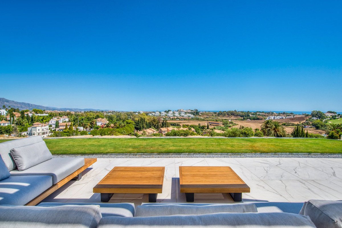 3 Bed Ground Floor Apartment in El Paraiso