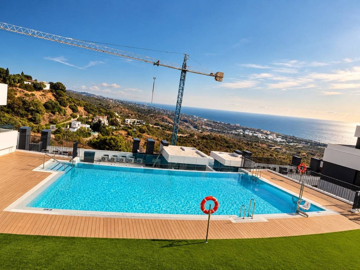 3 Bed Penthouse in Los Monteros