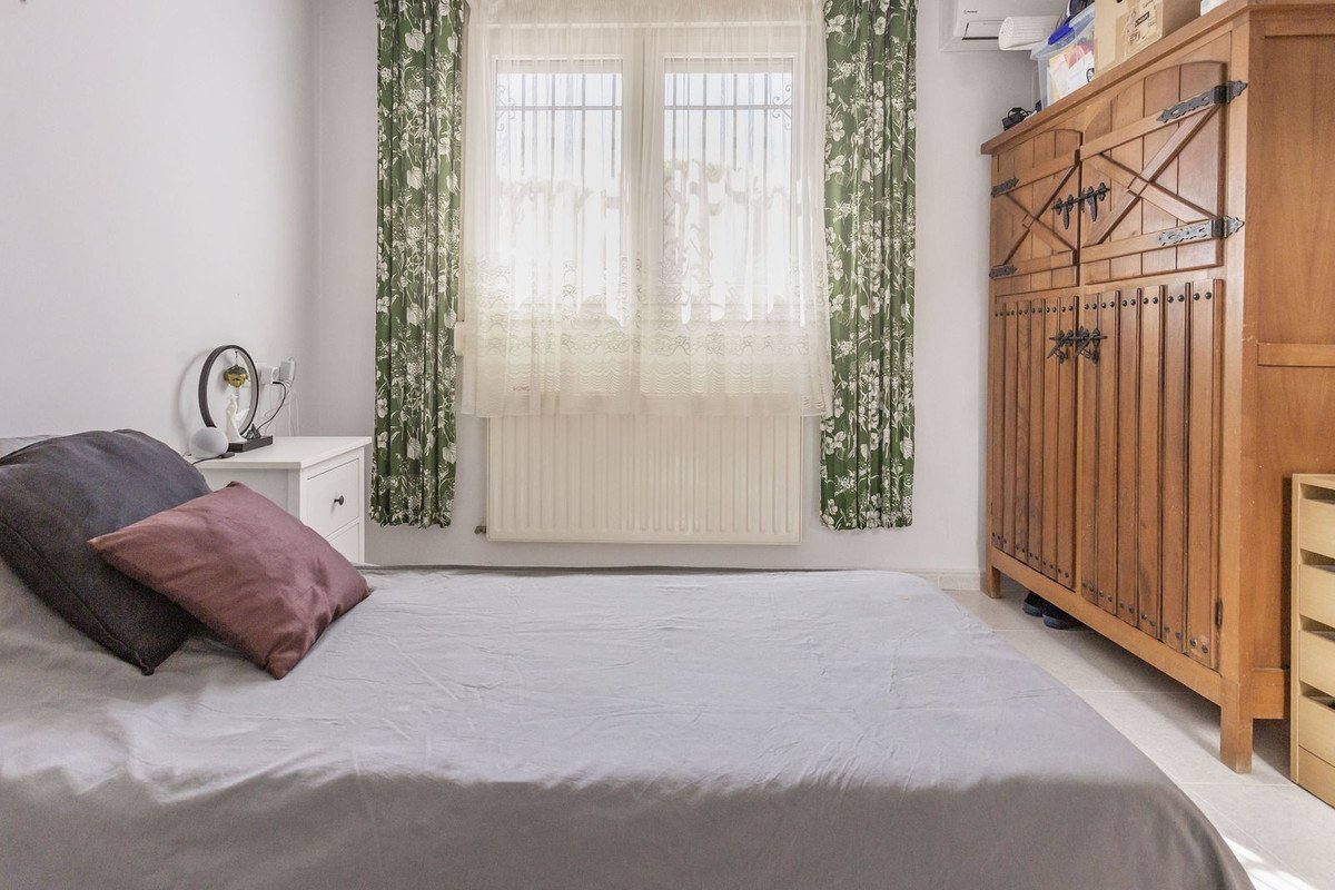 6 Bed Detached Villa in Elviria