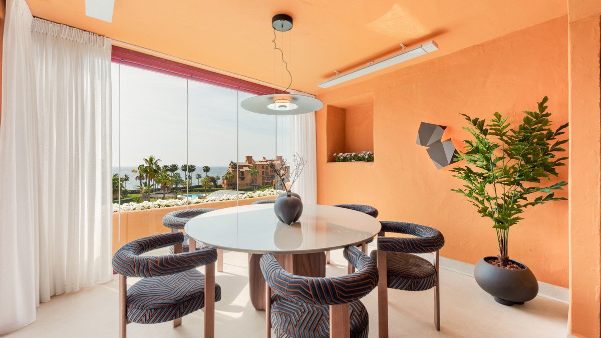 3 Bed Middle Floor Apartment in Estepona
