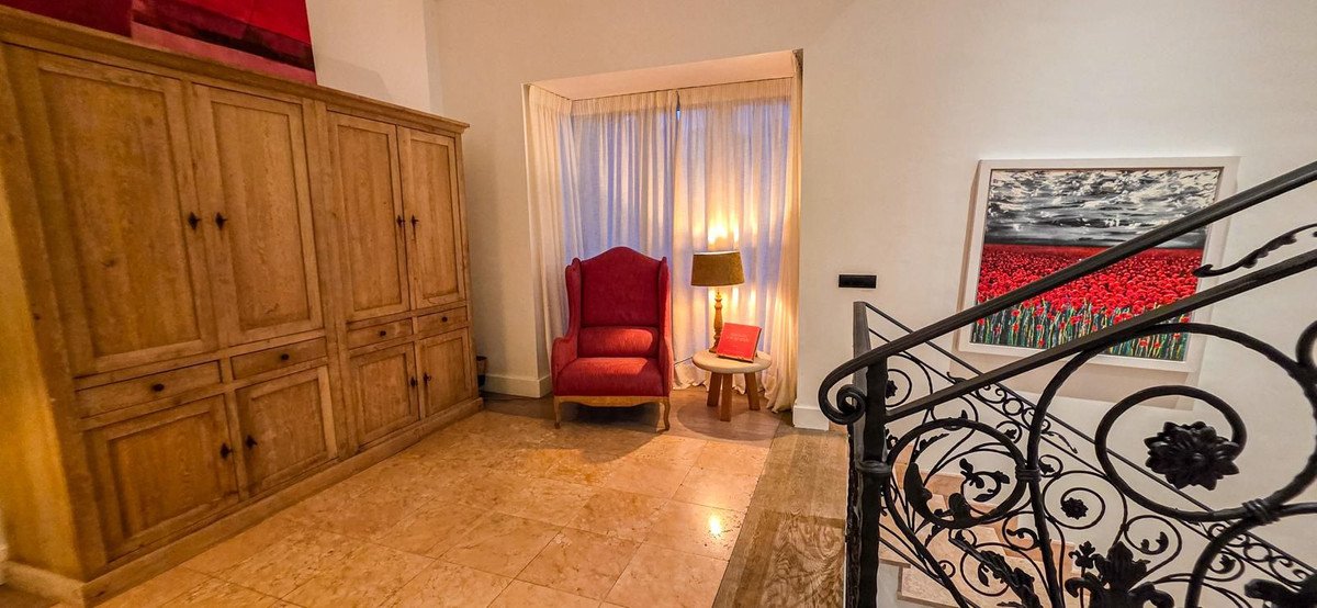 5 Bed Detached Villa in Sotogrande