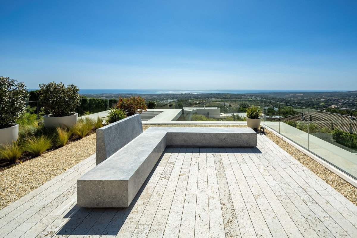 5 Bed Detached Villa in Sotogrande Alto