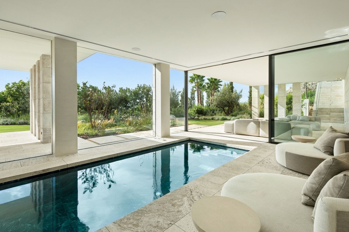 5 Bed Detached Villa in Sotogrande Alto