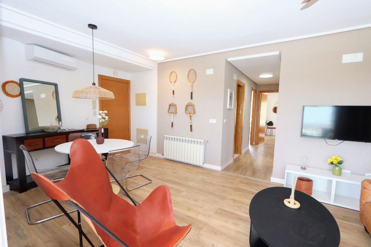 2 Bed Middle Floor Apartment in Hacienda Riquelme