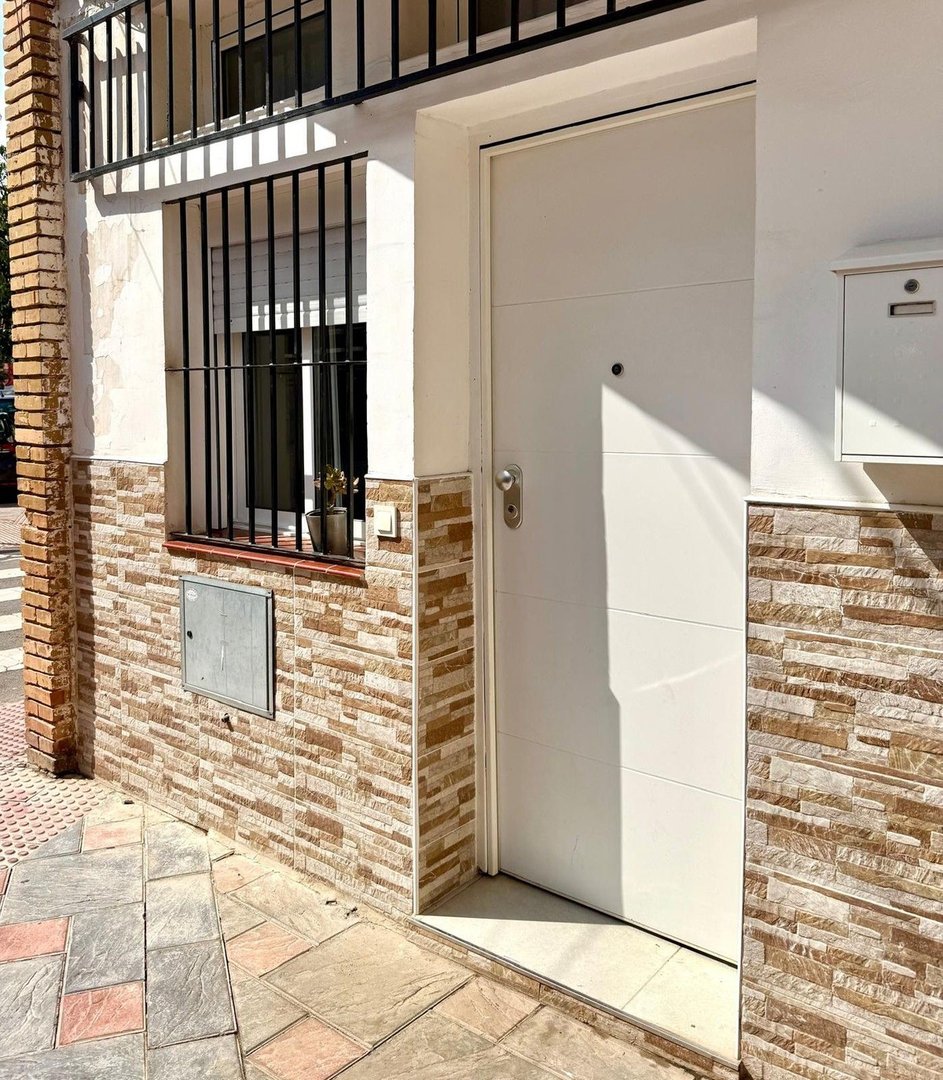 2 Bed Ground Floor Apartment in Fuengirola