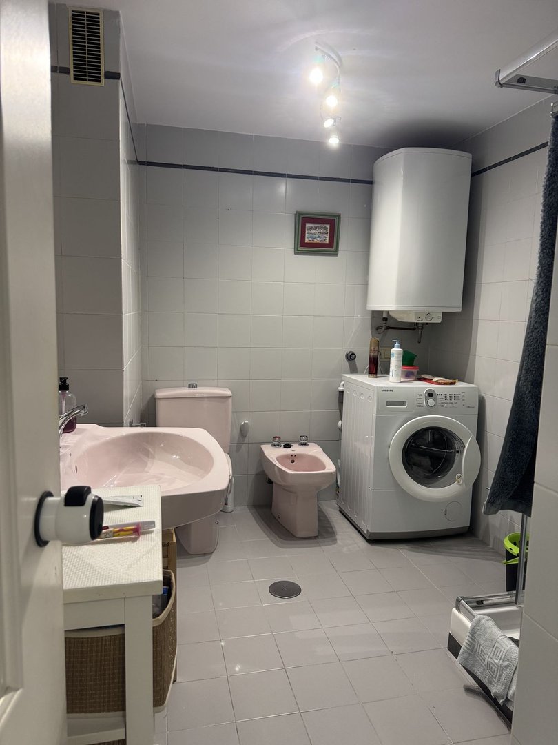 2 Bed Middle Floor Apartment in Benalmadena Costa