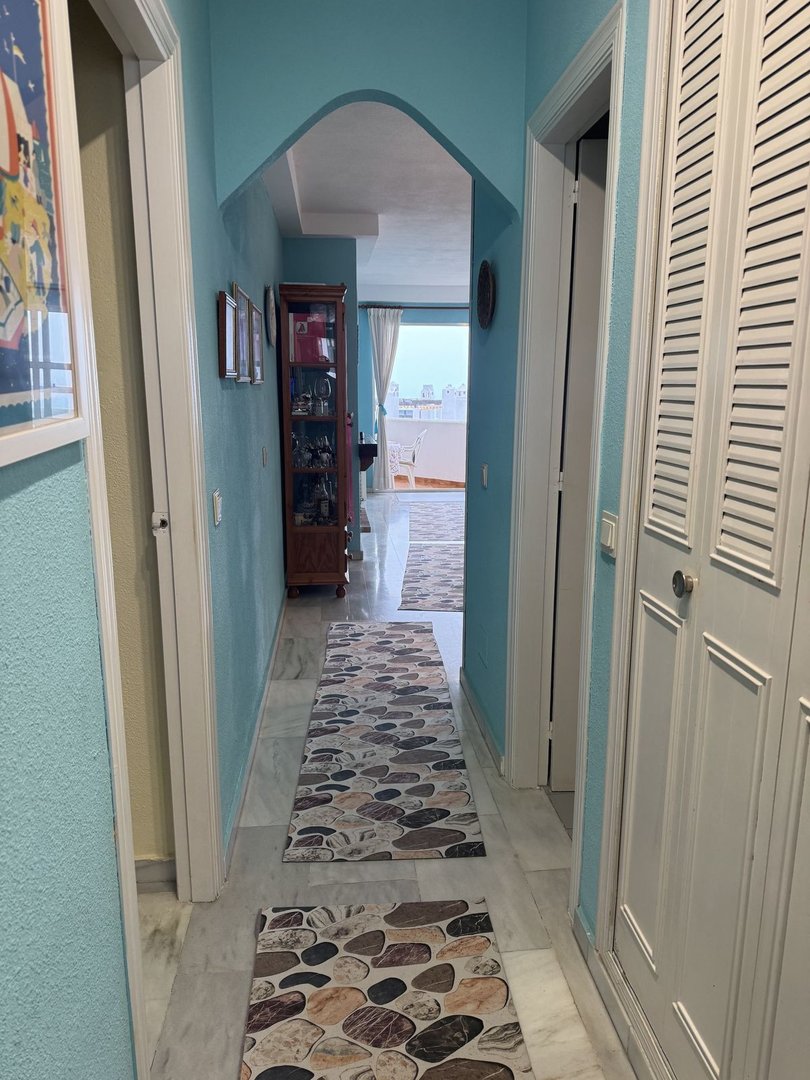 2 Bed Middle Floor Apartment in Benalmadena Costa