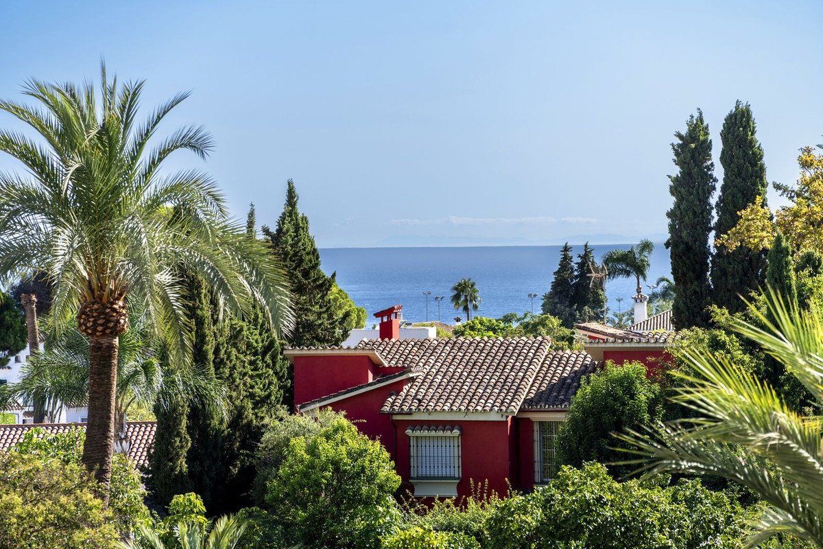 1 Bed Middle Floor Apartment in Marbella
