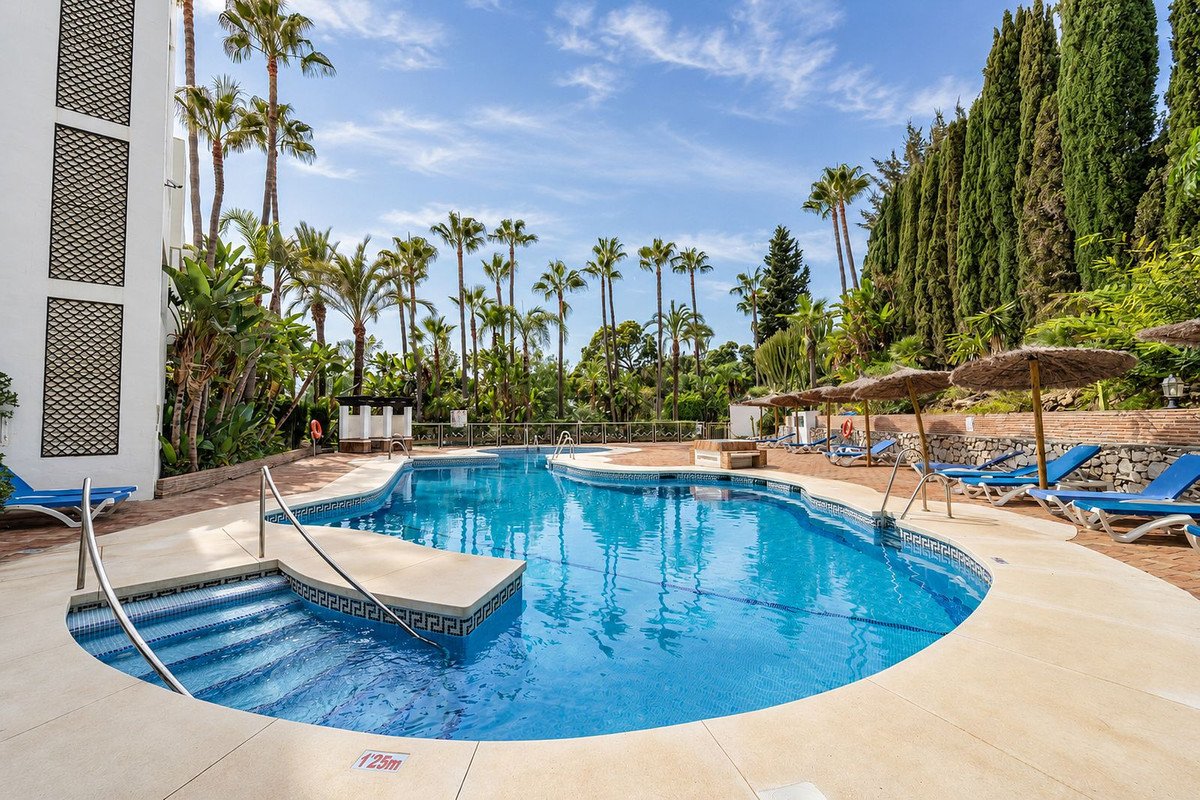 2 Bed Penthouse in Reserva de Marbella