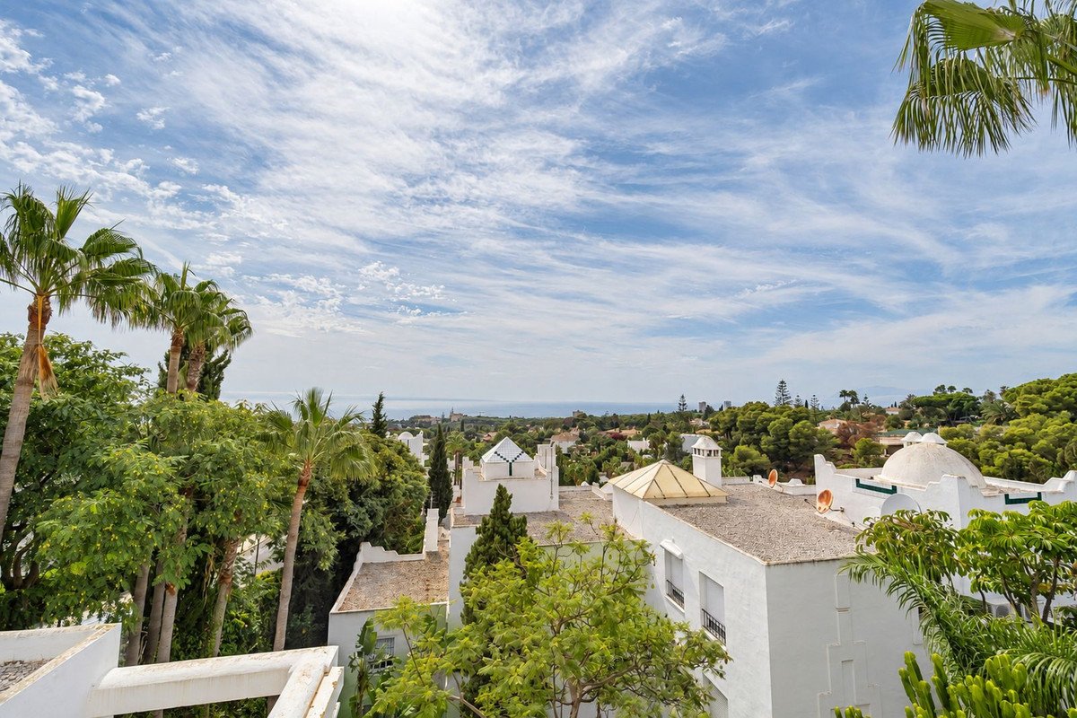 2 Bed Penthouse in Reserva de Marbella