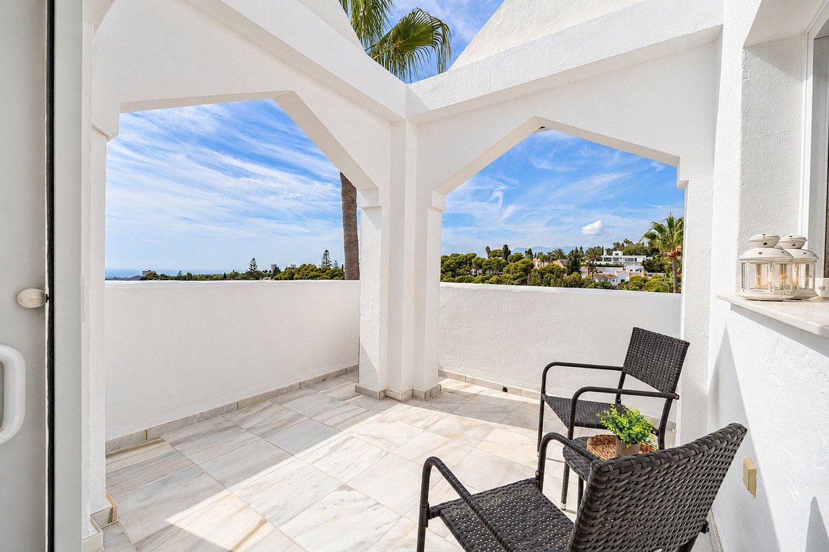 2 Bed Penthouse in Reserva de Marbella