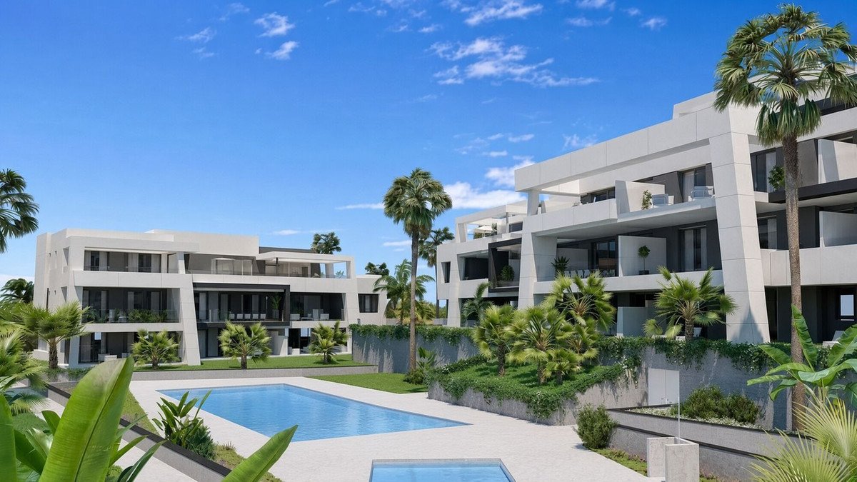 1 Bed Middle Floor Apartment in Selwo