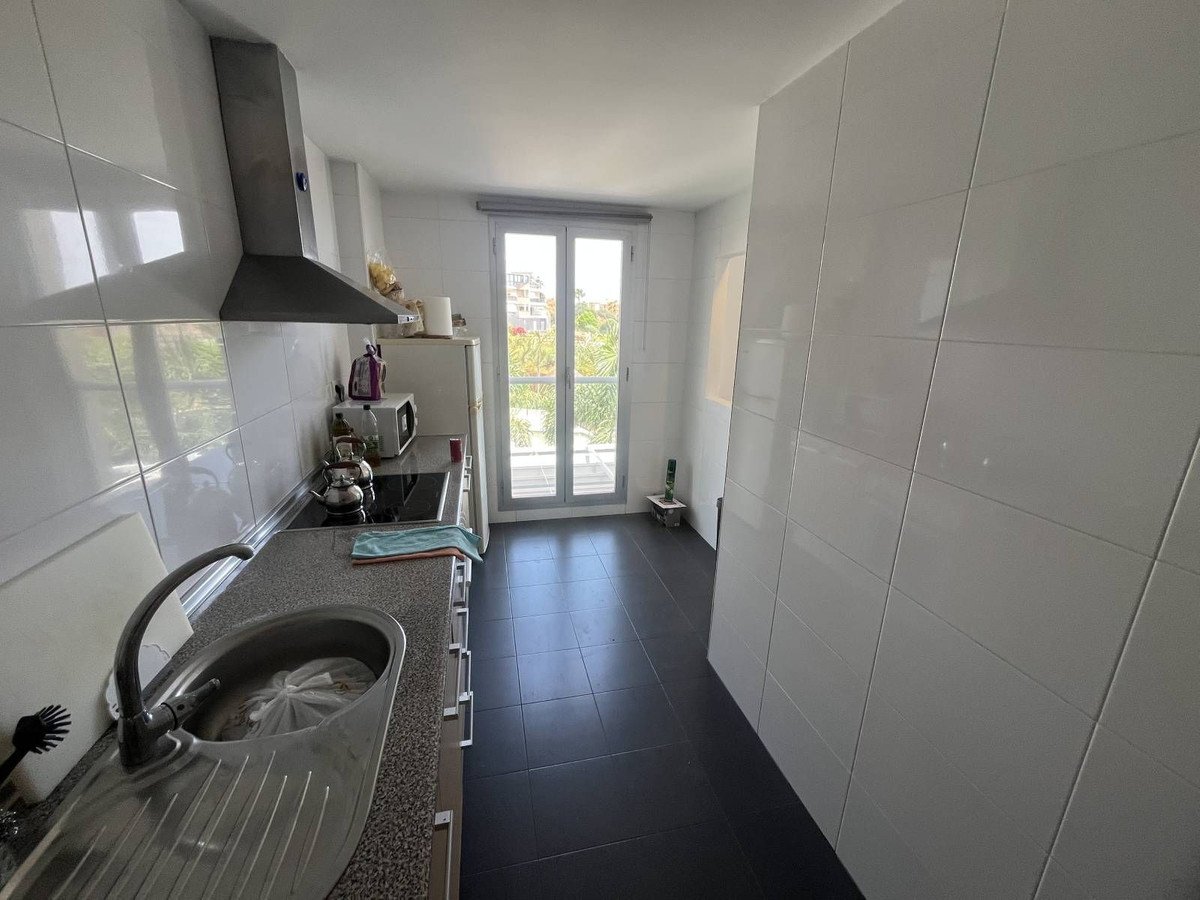3 Bed Middle Floor Apartment in Riviera del Sol