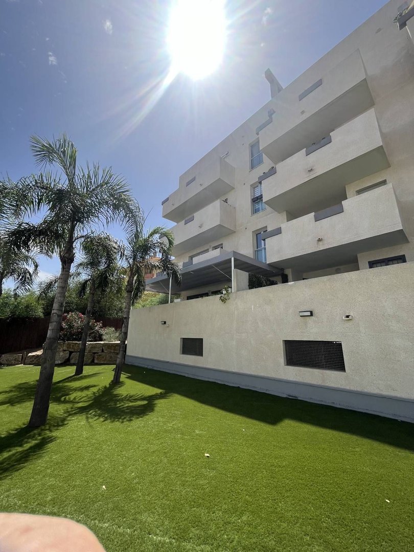 3 Bed Middle Floor Apartment in Riviera del Sol