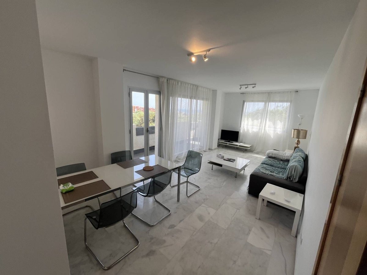 3 Bed Middle Floor Apartment in Riviera del Sol