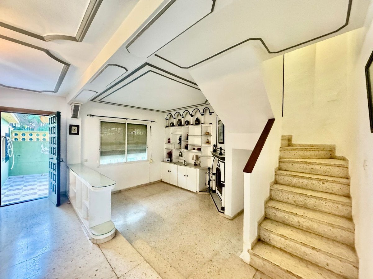 4 Bed Townhouse in Los Boliches