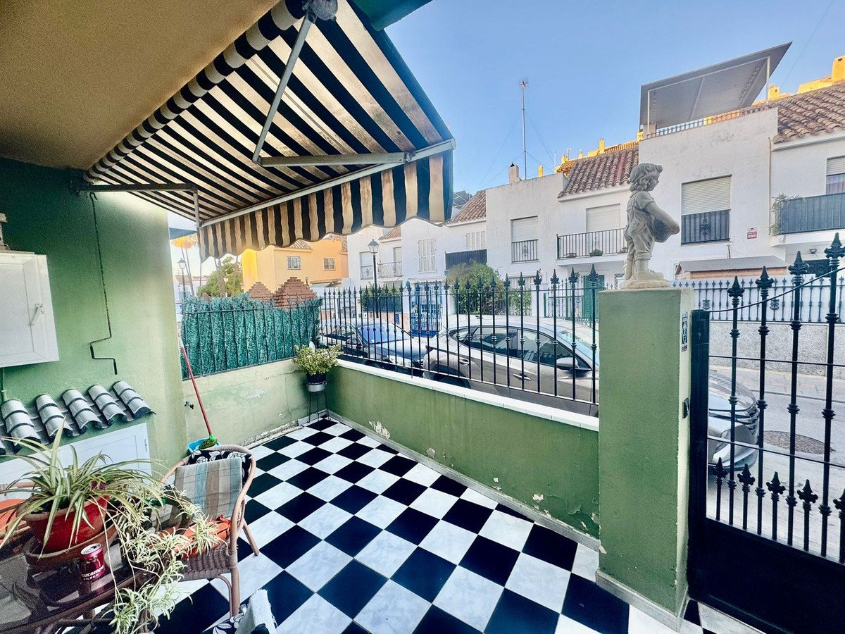 4 Bed Townhouse in Los Boliches