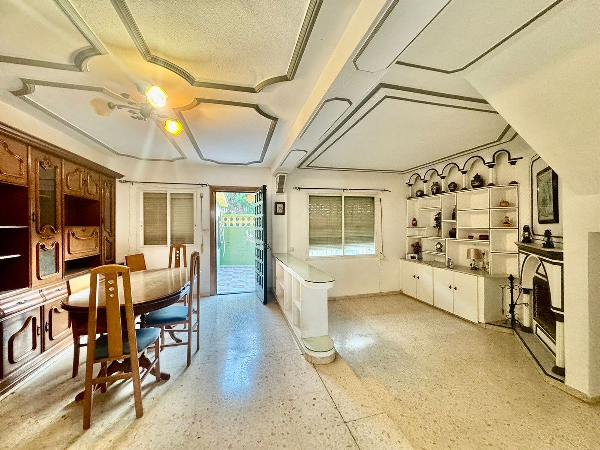 4 Bed Townhouse in Los Boliches