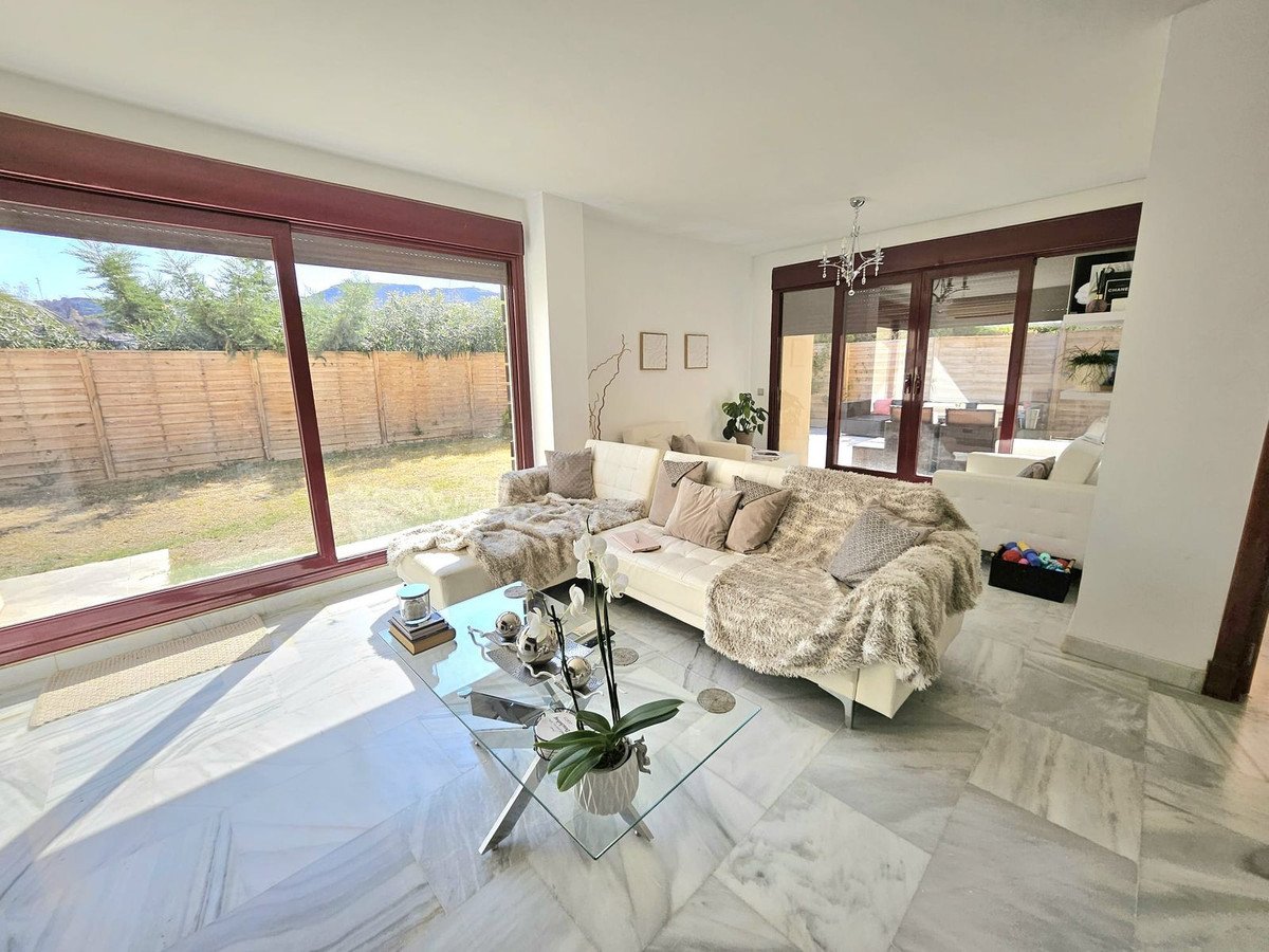 3 Bed Detached Villa in Benahavís