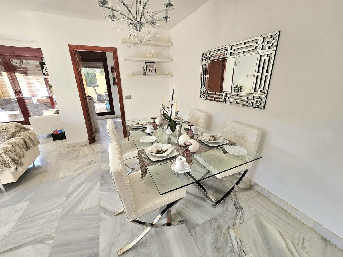 3 Bed Detached Villa in Benahavís