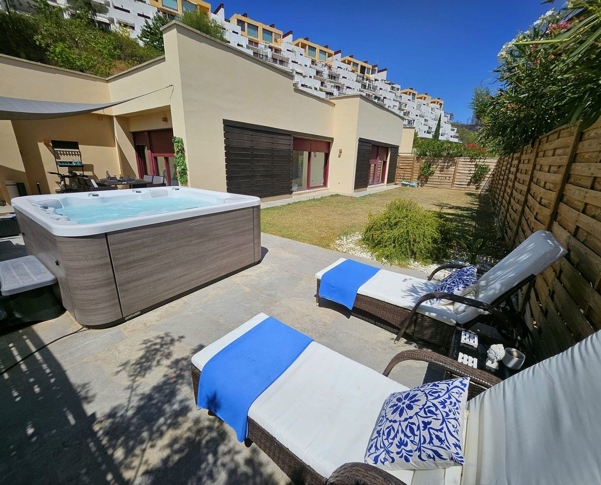 3 Bed Detached Villa in Benahavís