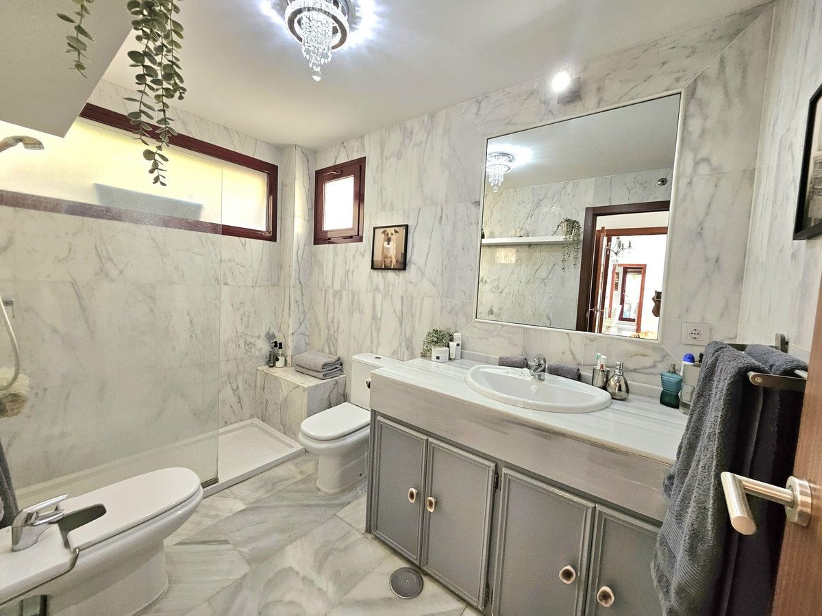 3 Bed Detached Villa in Benahavís