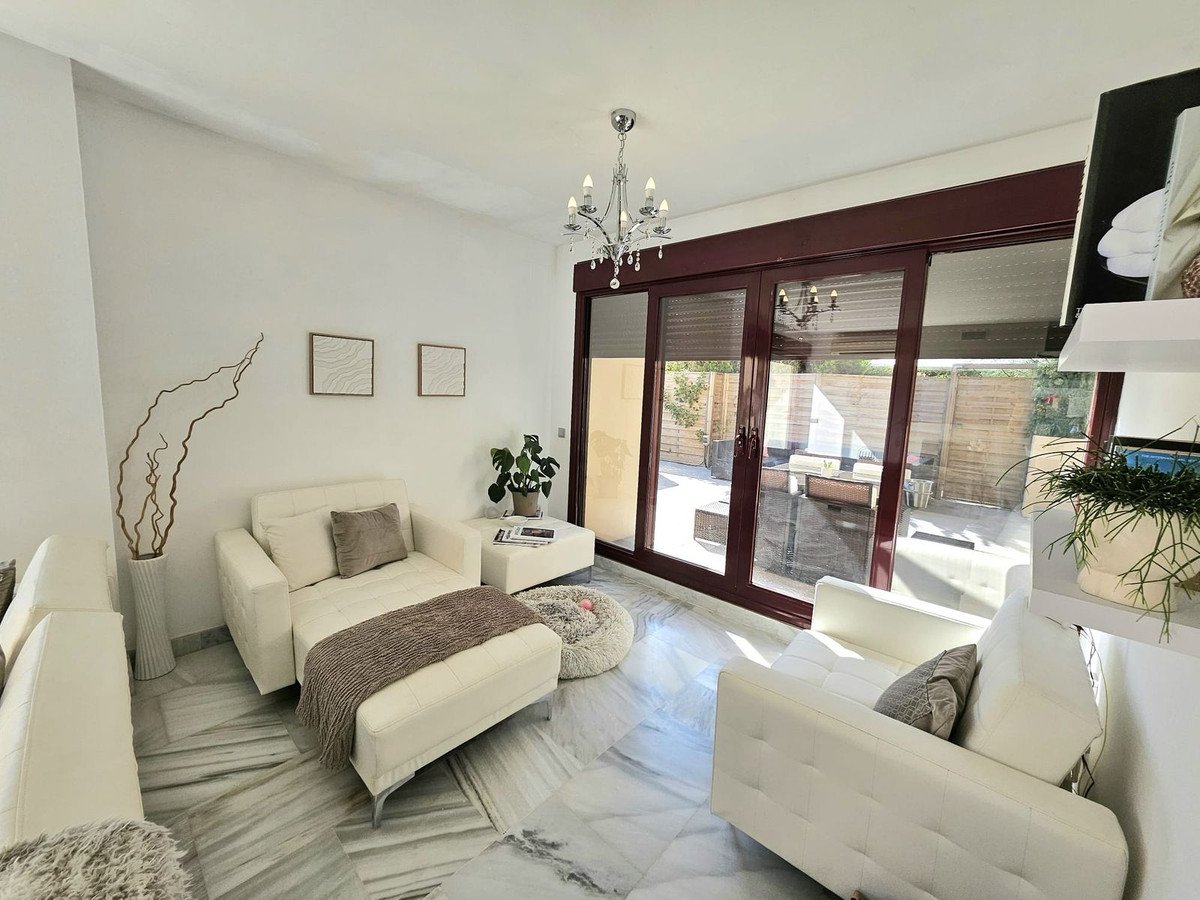 3 Bed Detached Villa in Benahavís