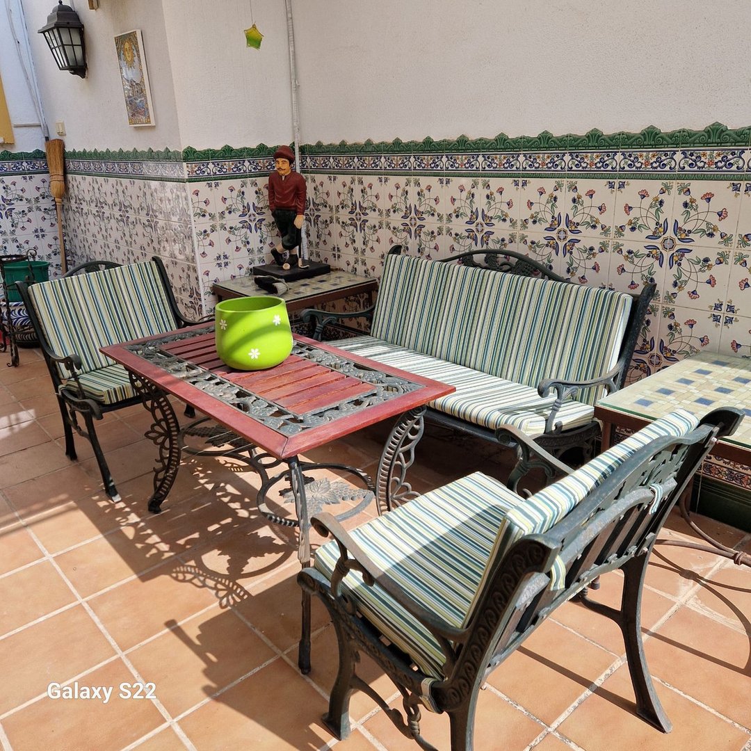 5 Bed Semi-Detached House in Sierrezuela