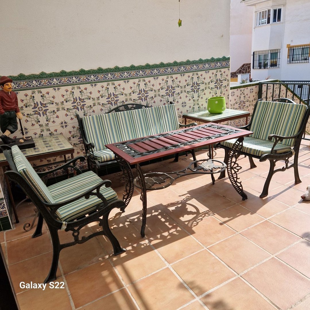 5 Bed Semi-Detached House in Sierrezuela