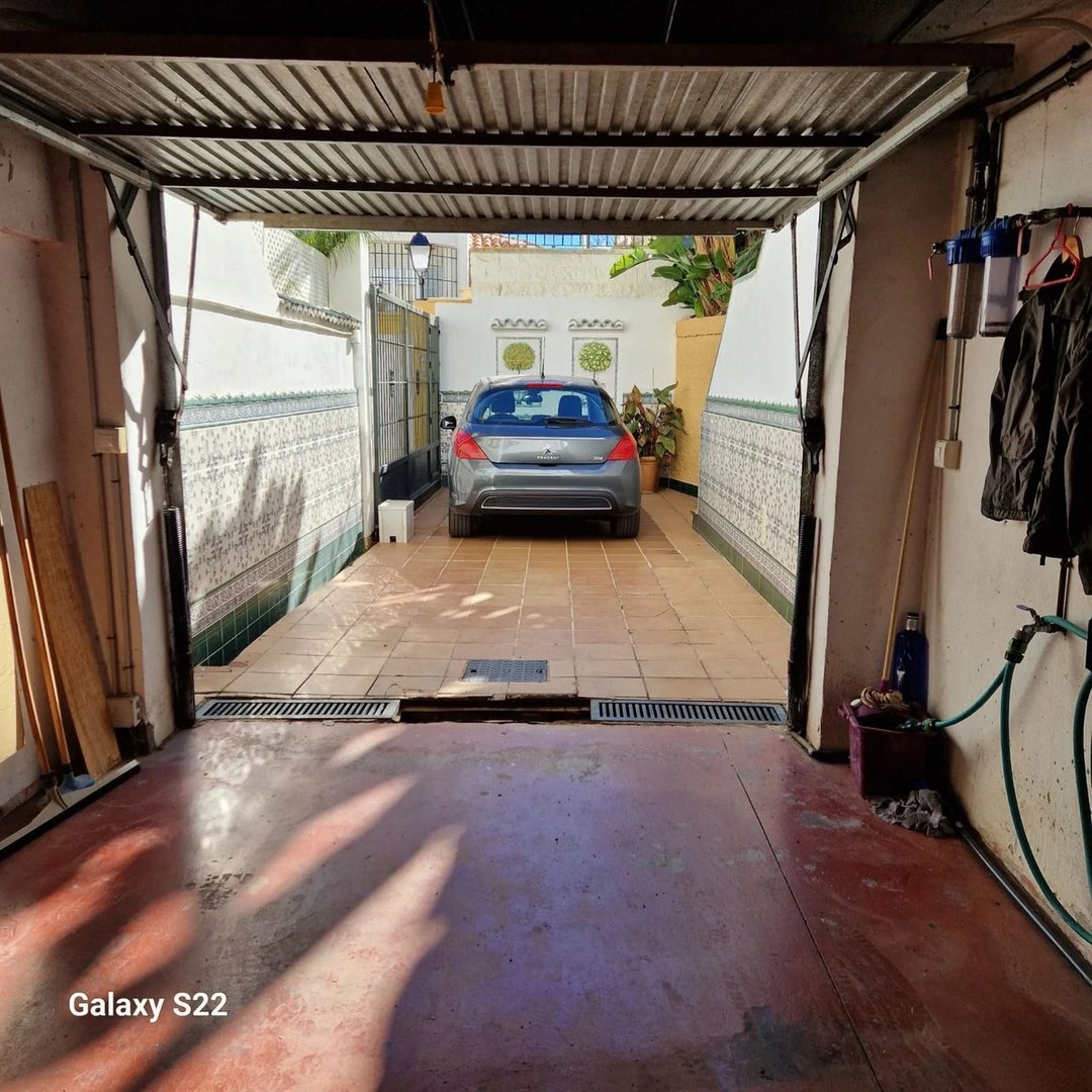 5 Bed Semi-Detached House in Sierrezuela