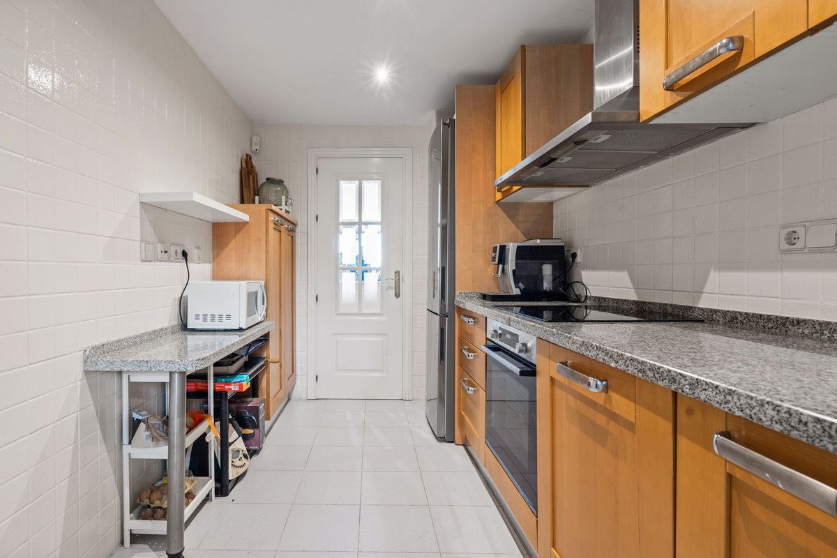 3 Bed Ground Floor Apartment in Los Arqueros