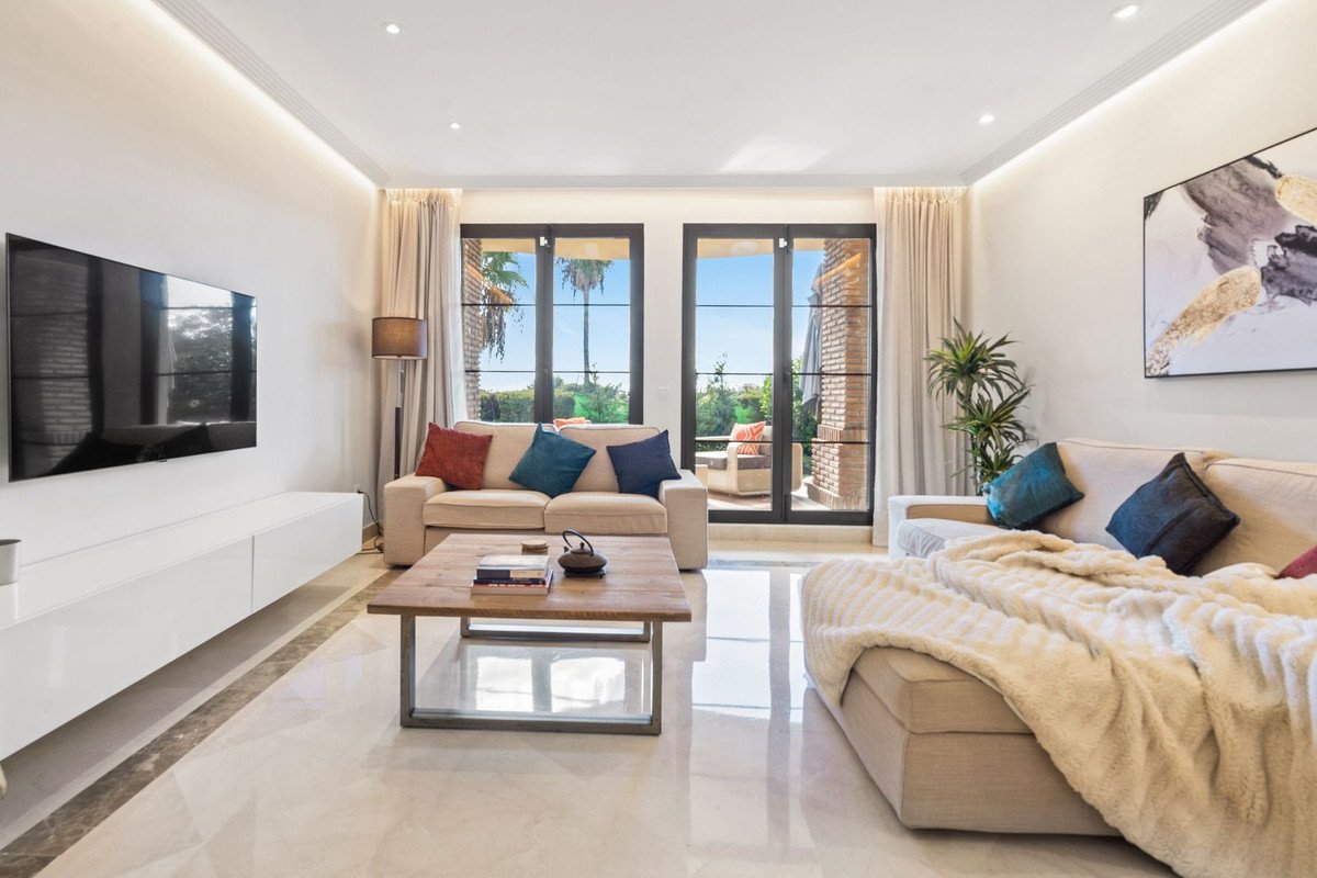 3 Bed Ground Floor Apartment in Los Arqueros