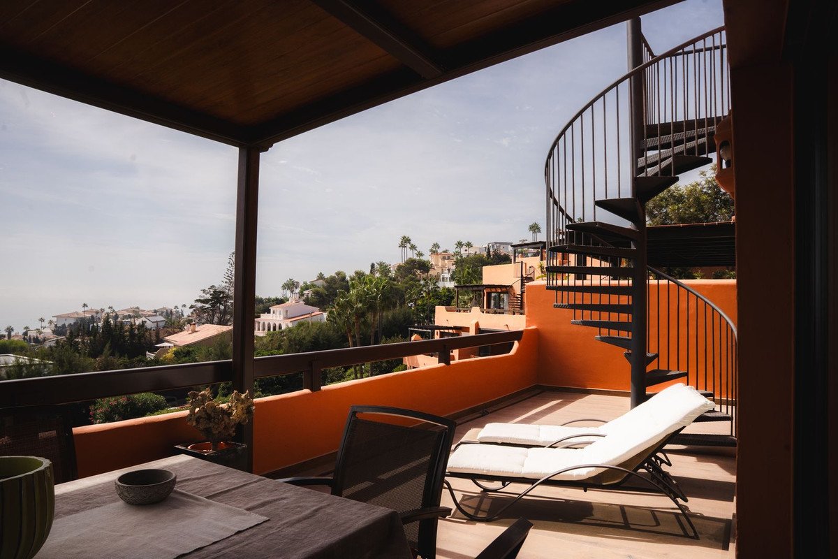 3 Bed Penthouse Duplex in Estepona