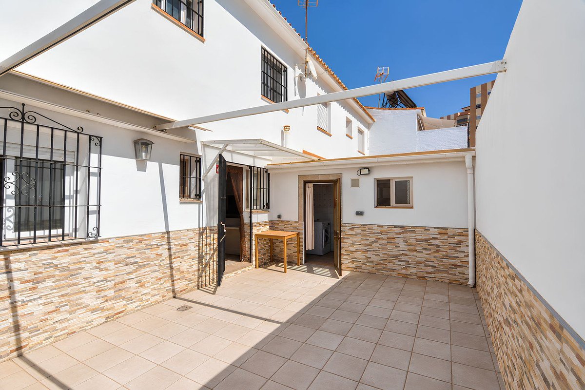 3 Bed Detached Villa in Fuengirola