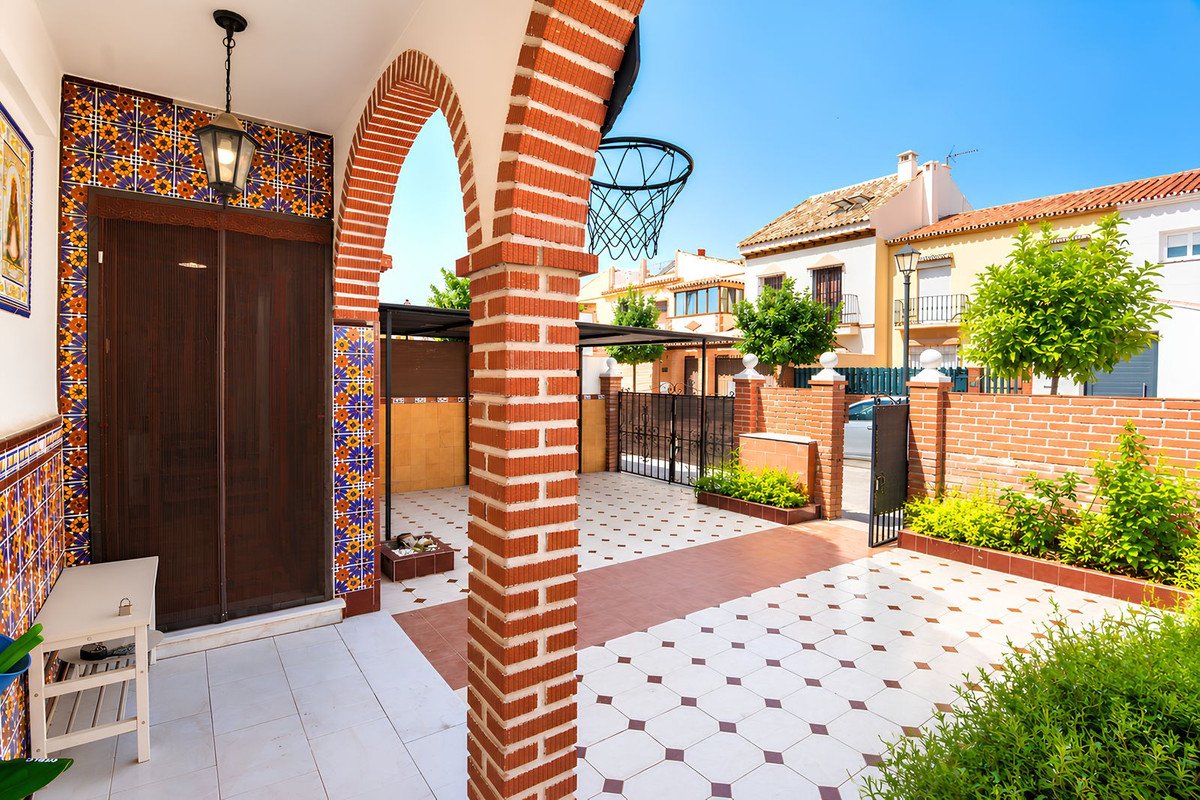 3 Bed Detached Villa in Fuengirola