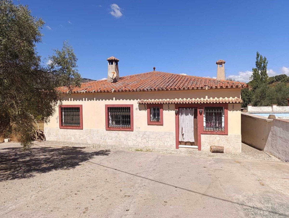 4 Bed Detached Villa in Ojén