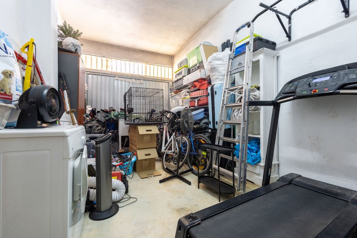 4 Bed Semi-Detached House in Alhaurin Golf