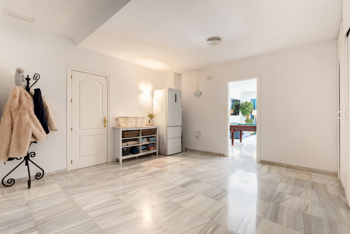 4 Bed Semi-Detached House in Alhaurin Golf