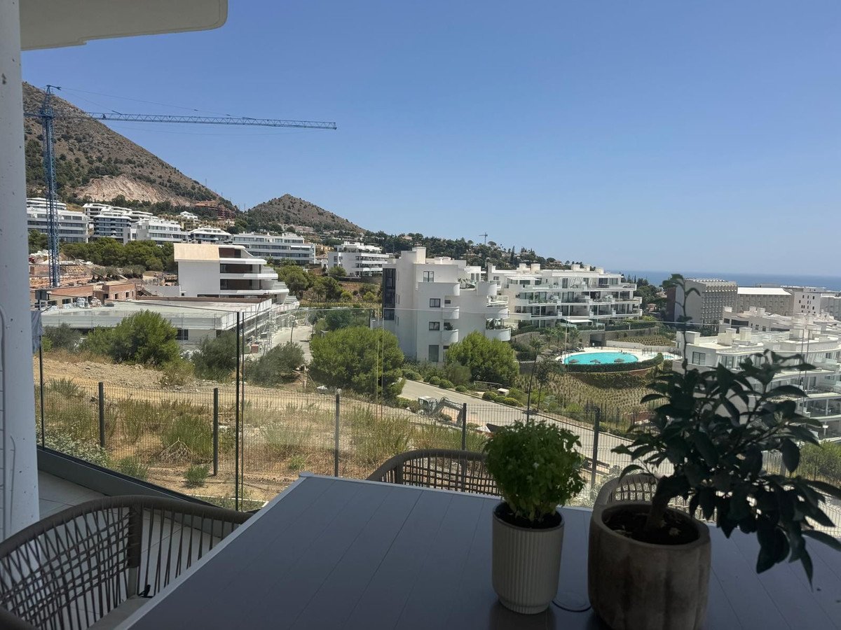 3 Bed Middle Floor Apartment in Fuengirola