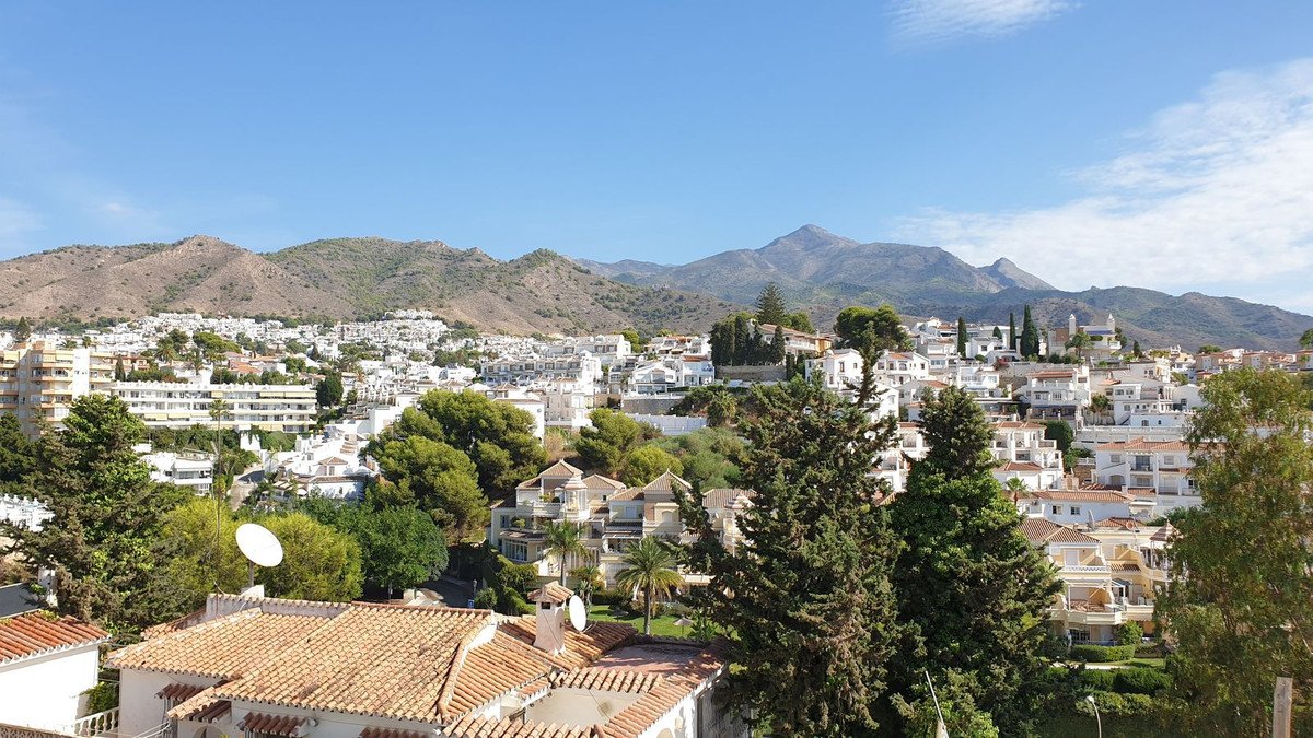 3 Bed Semi-Detached House in Nerja