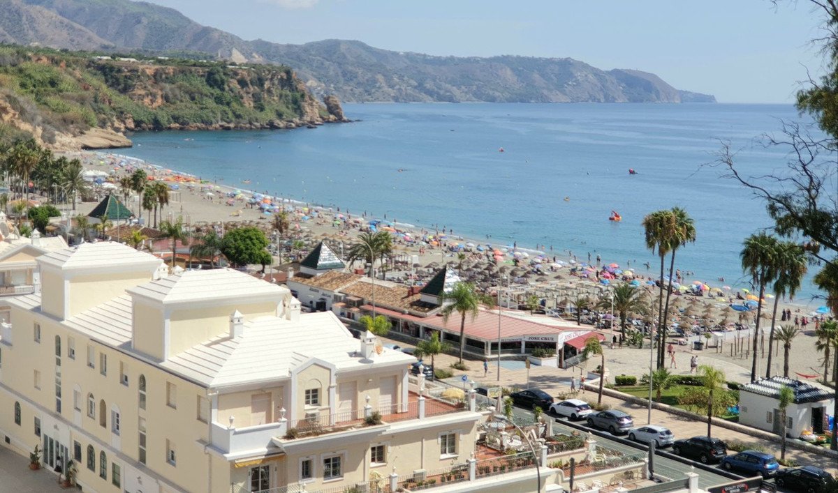 3 Bed Semi-Detached House in Nerja