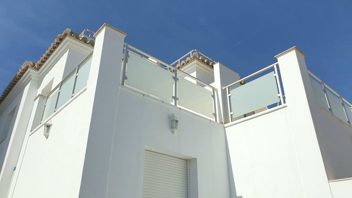 3 Bed Semi-Detached House in Nerja